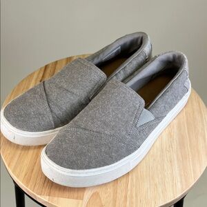 Toms Gray Women's Slip-On Loafers Size 8.5